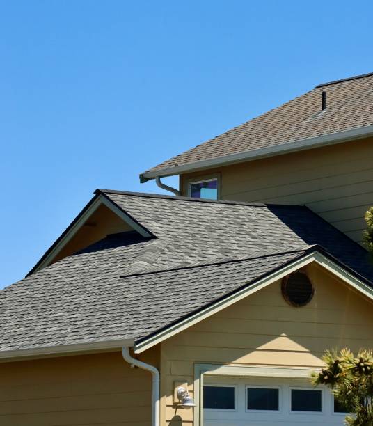 Best Roof Moss and Algae Removal  in Agua Dulce, CA